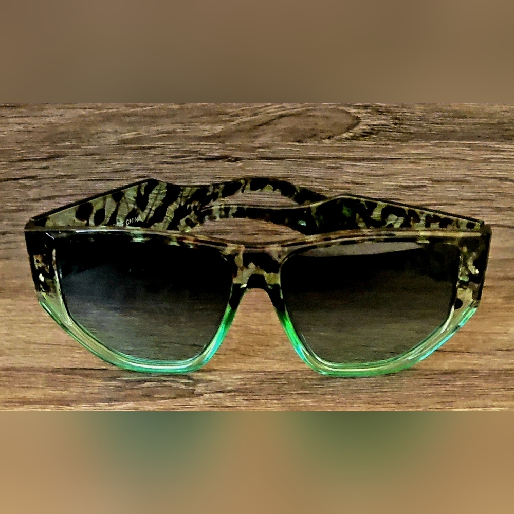 Tortoise Print Sunglasses